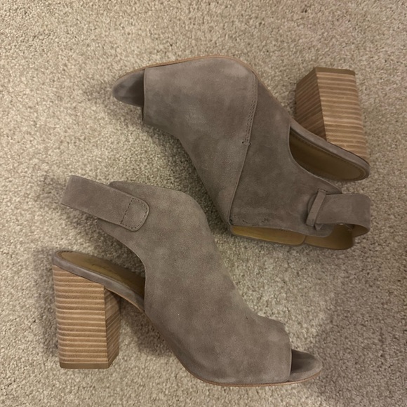 Splendid Shoes - Women's Taupe Block Heel Sandals - Splendid